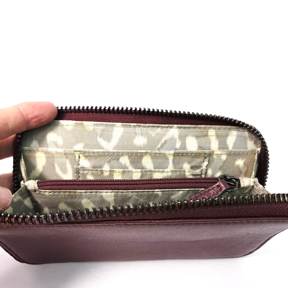 Aimee Kestenberg Leather Burgundy Pebble Zipper Wallet Card Holder Wrist Around - Picture 4 of 8